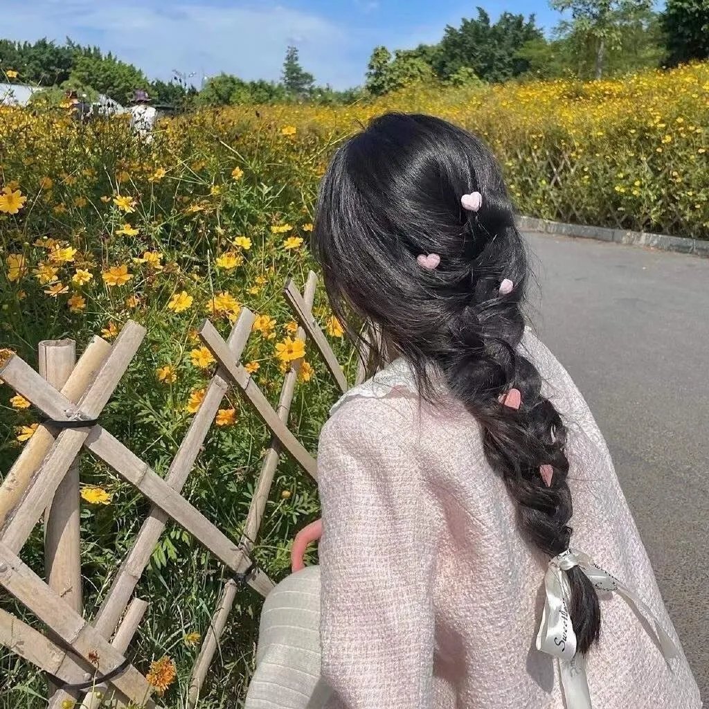 银色快手海报